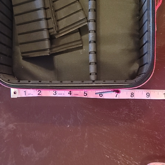 Travel Cosmetic case - Picture 13 of 15